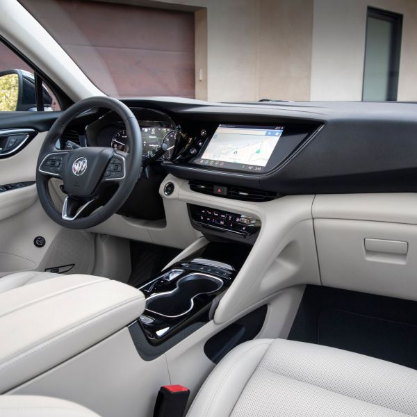 2021-buick-envision-interiorA8DDCC92-82AA-6CFE-B020-8A2D6292E953.jpg